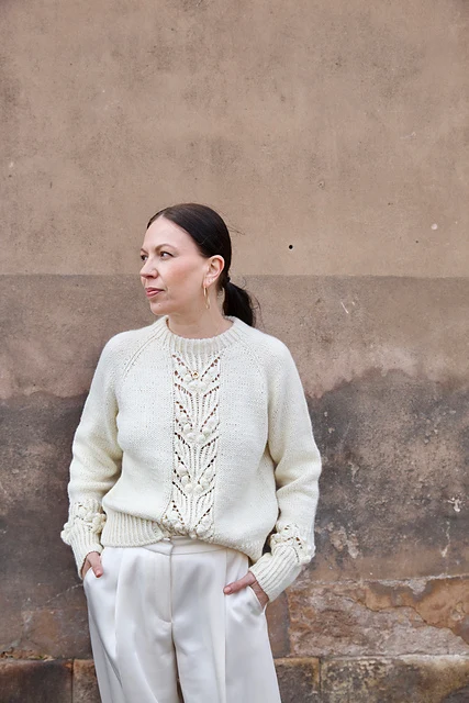 Urban Knit - Soft Shimo Sweater, in English - Image 5